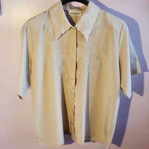 Rebell's Cream Short Sleeve Button Up Blouse